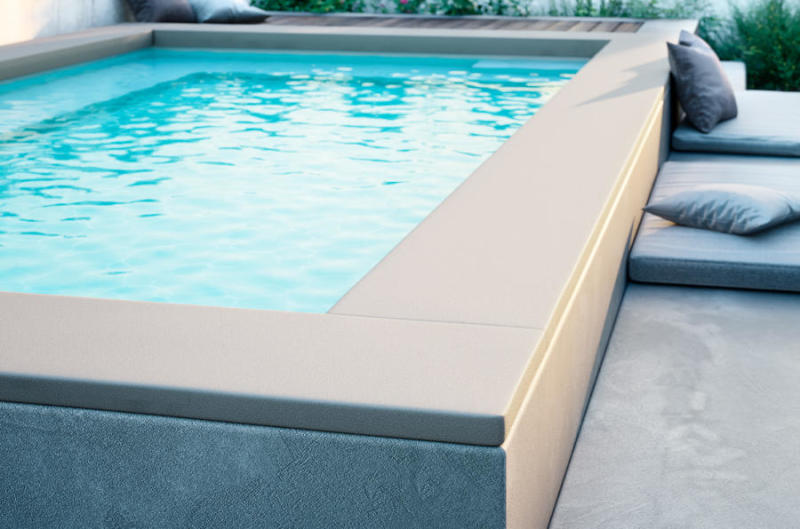 spaspace-rooftop-pool-detail-01-900x596